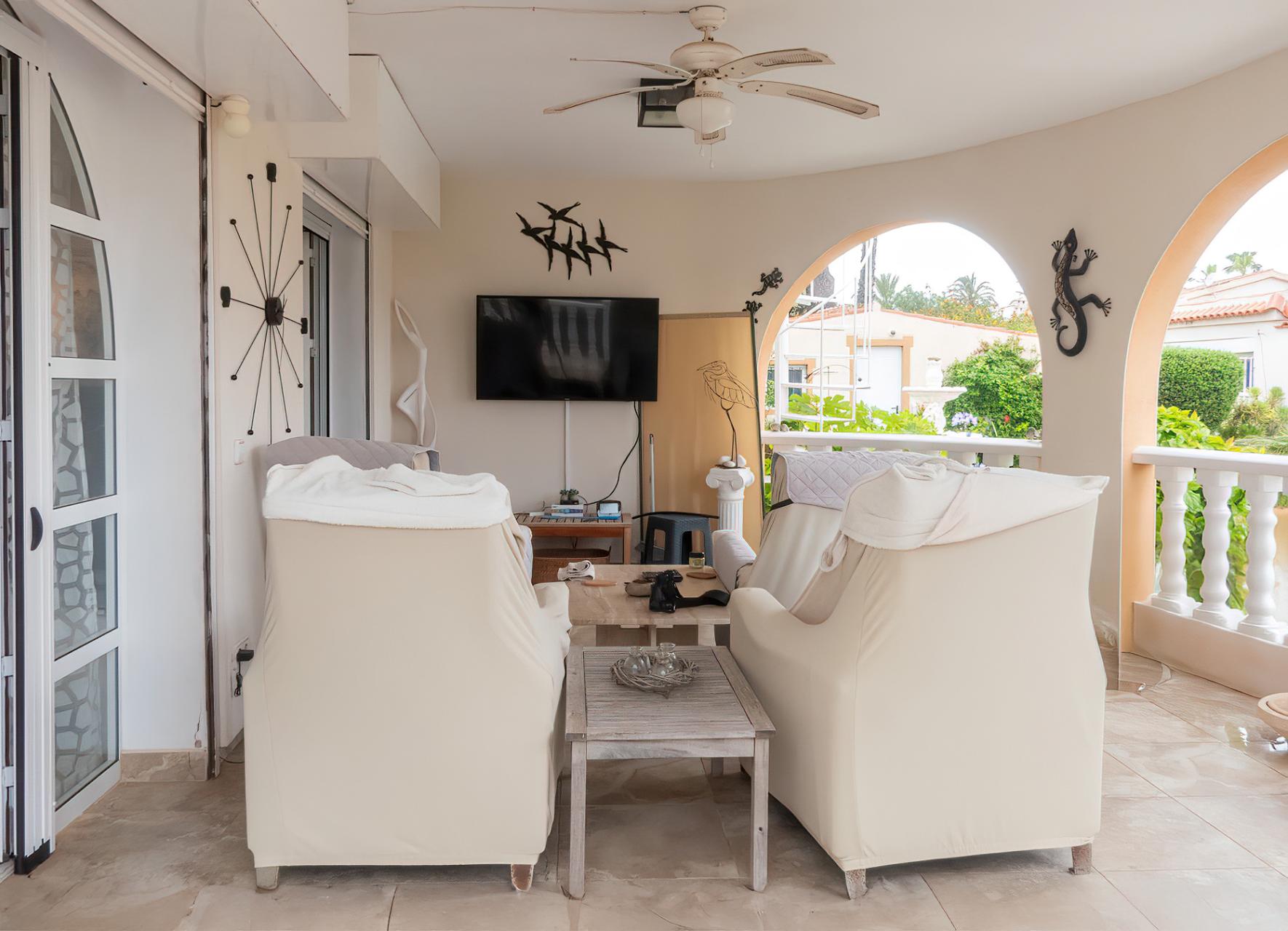 Bathroom in villa for sale in Torrevieja