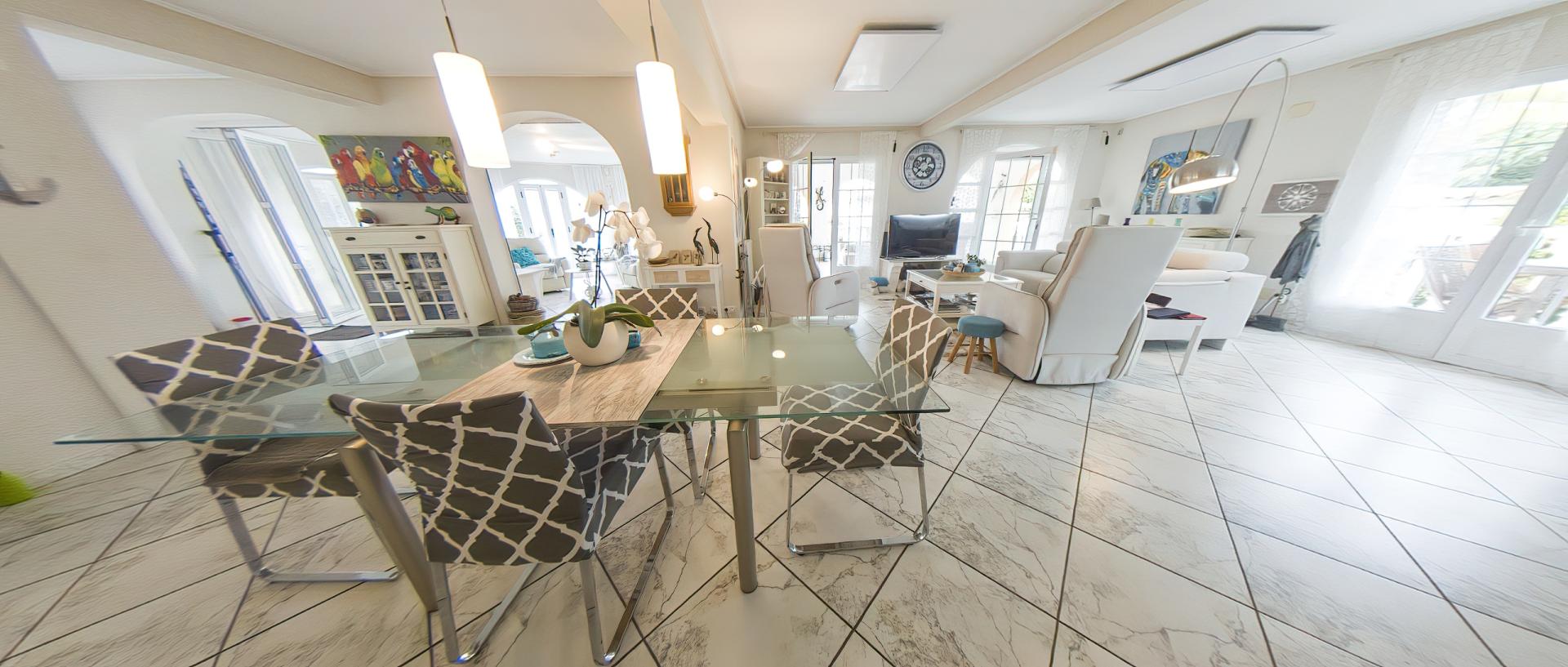 Garden in villa for sale in Torrevieja