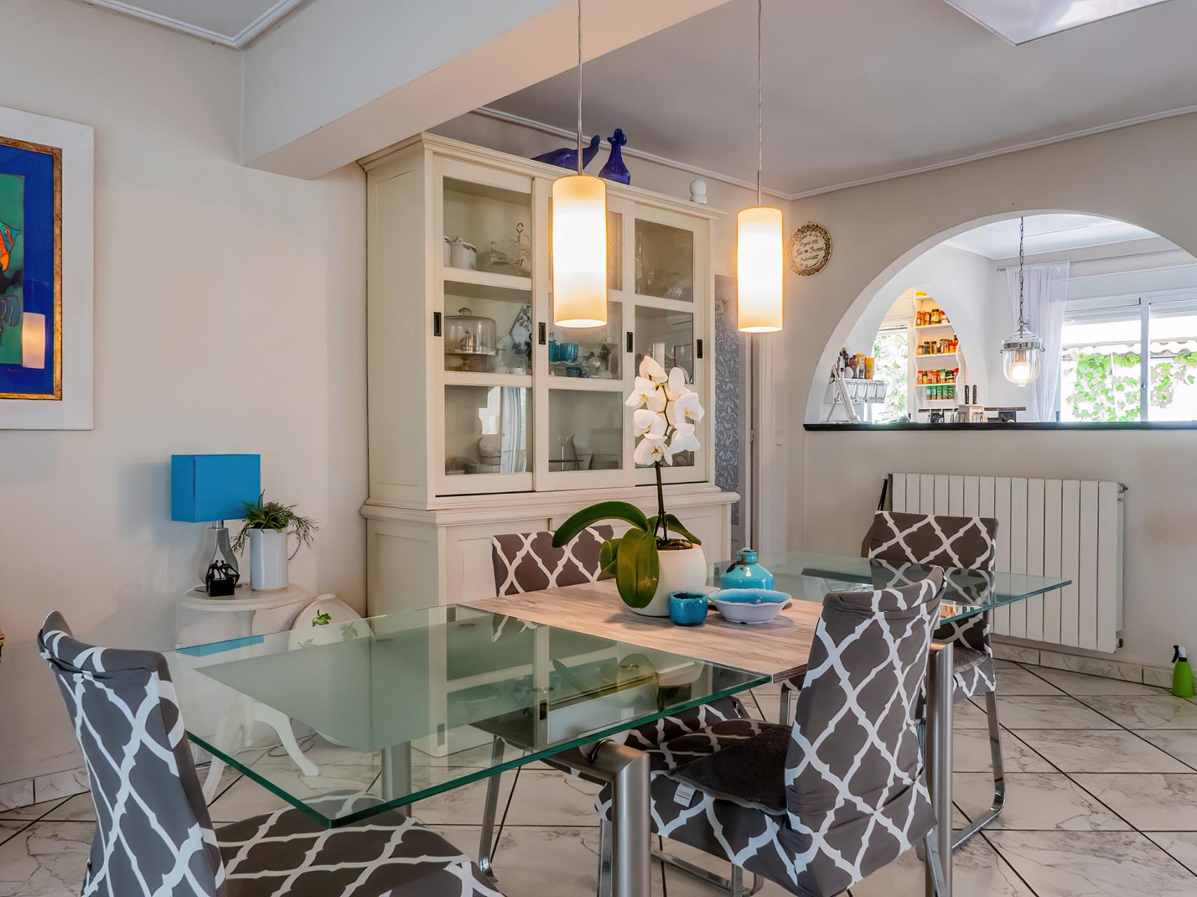 Living room in villa for sale in Torrevieja