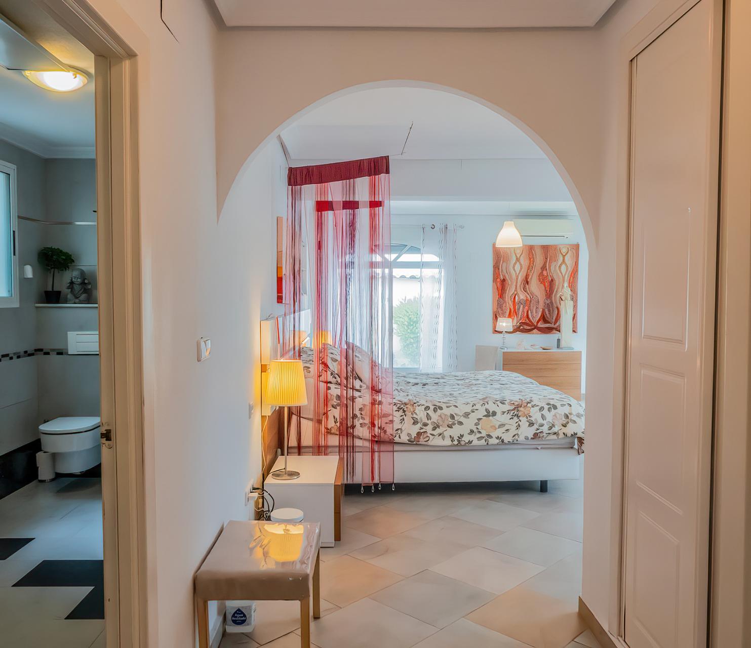 Dining area in villa for sale in Torrevieja