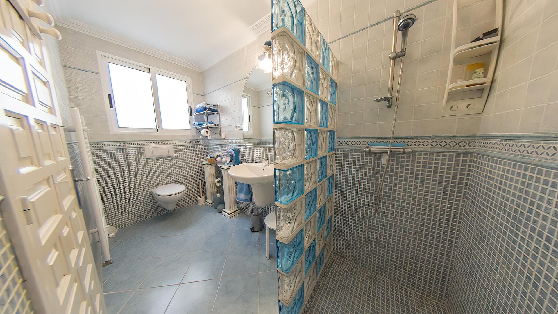 Terrace in villa for sale in Torrevieja