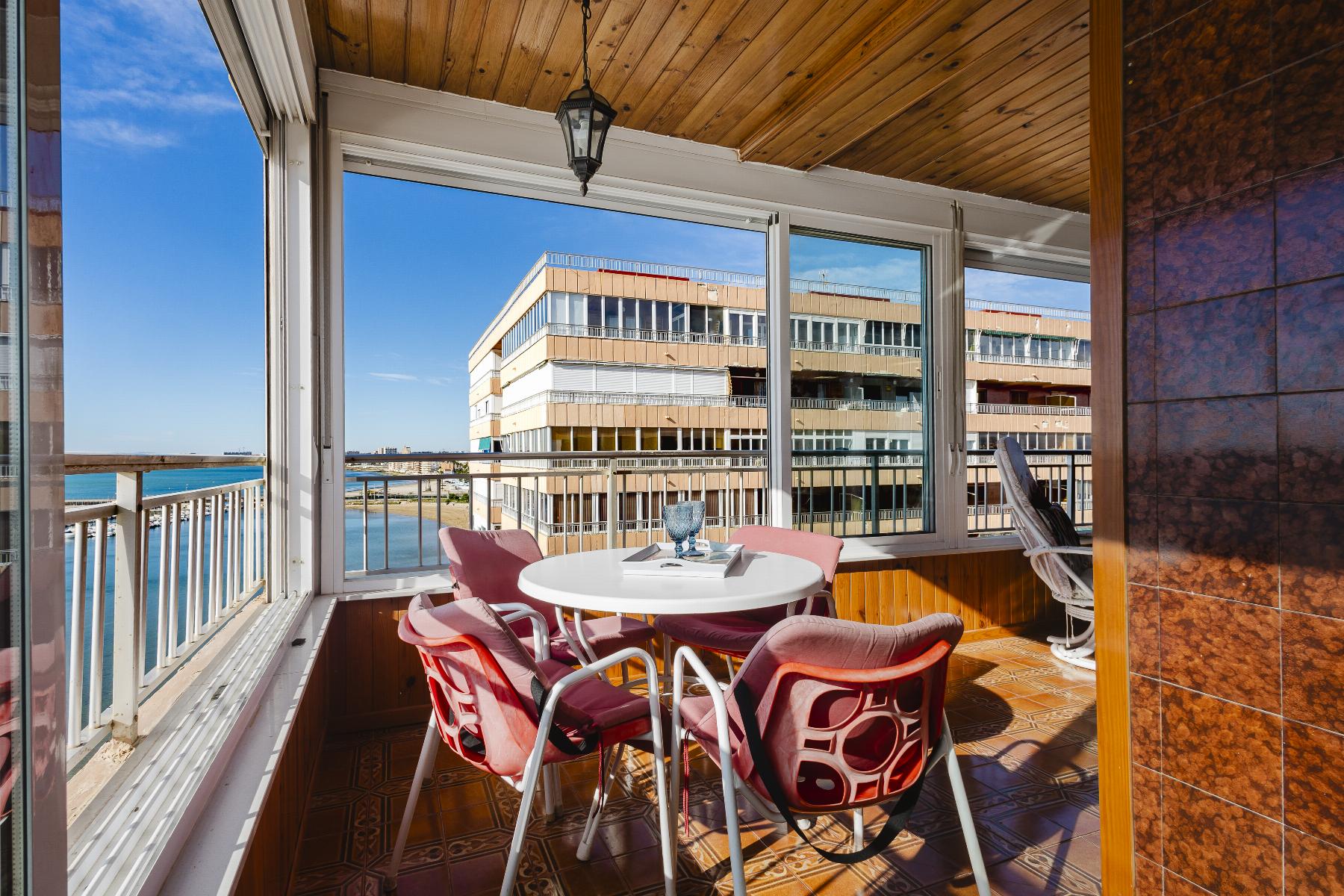 Kitchen in apartment for sale in Torrevieja