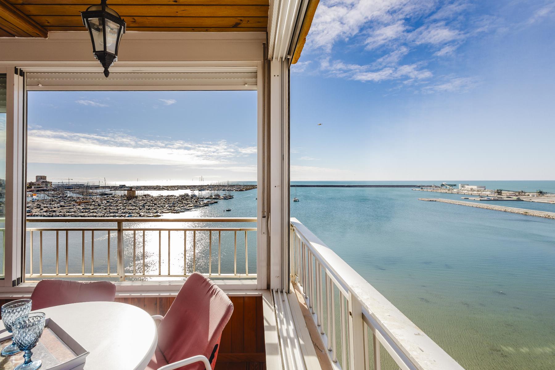 Terrace in apartment for sale in Torrevieja