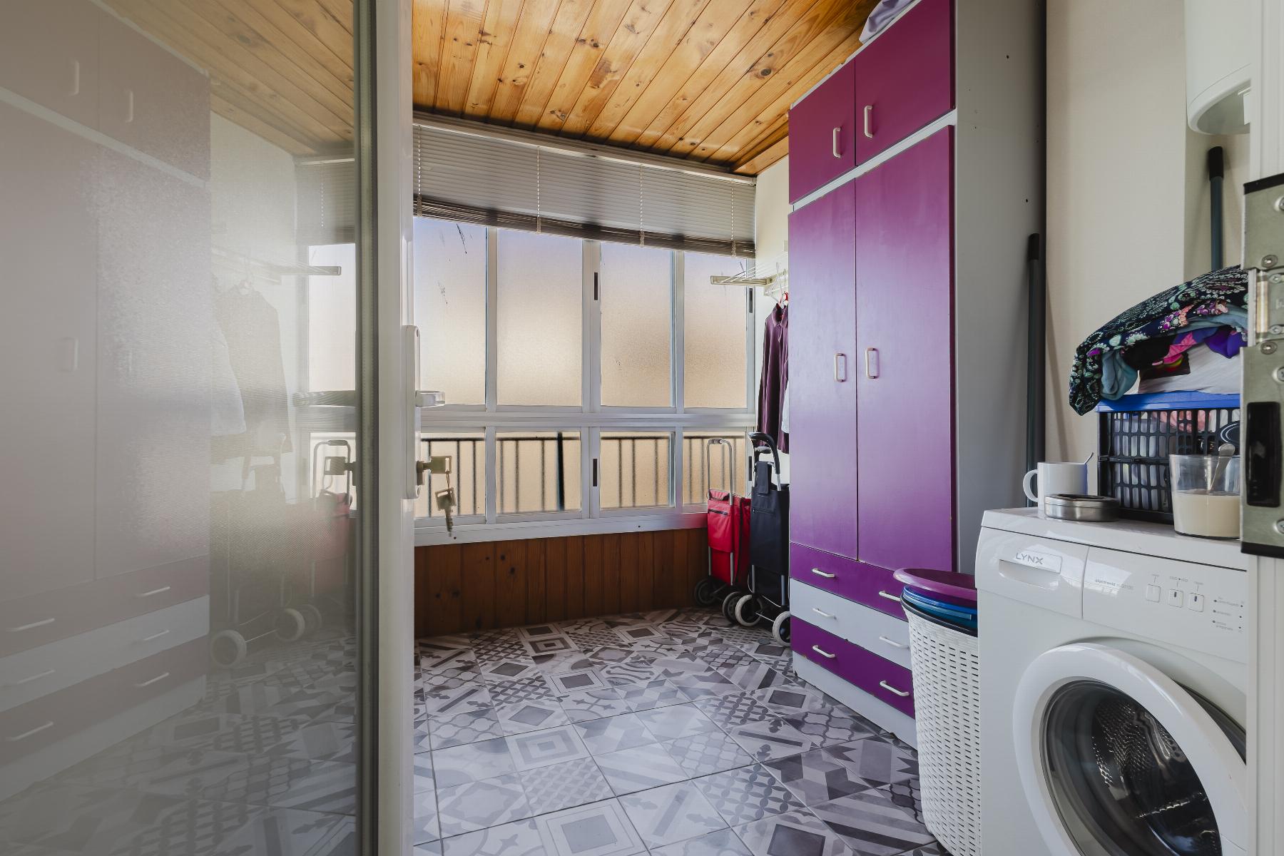 Bedroom in apartment for sale in Torrevieja