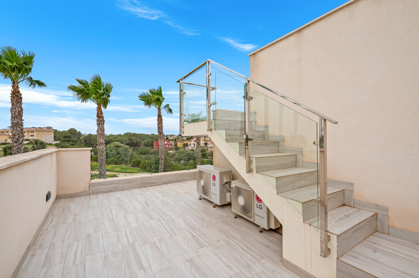 Kitchen in villa for sale in Orihuela Costa