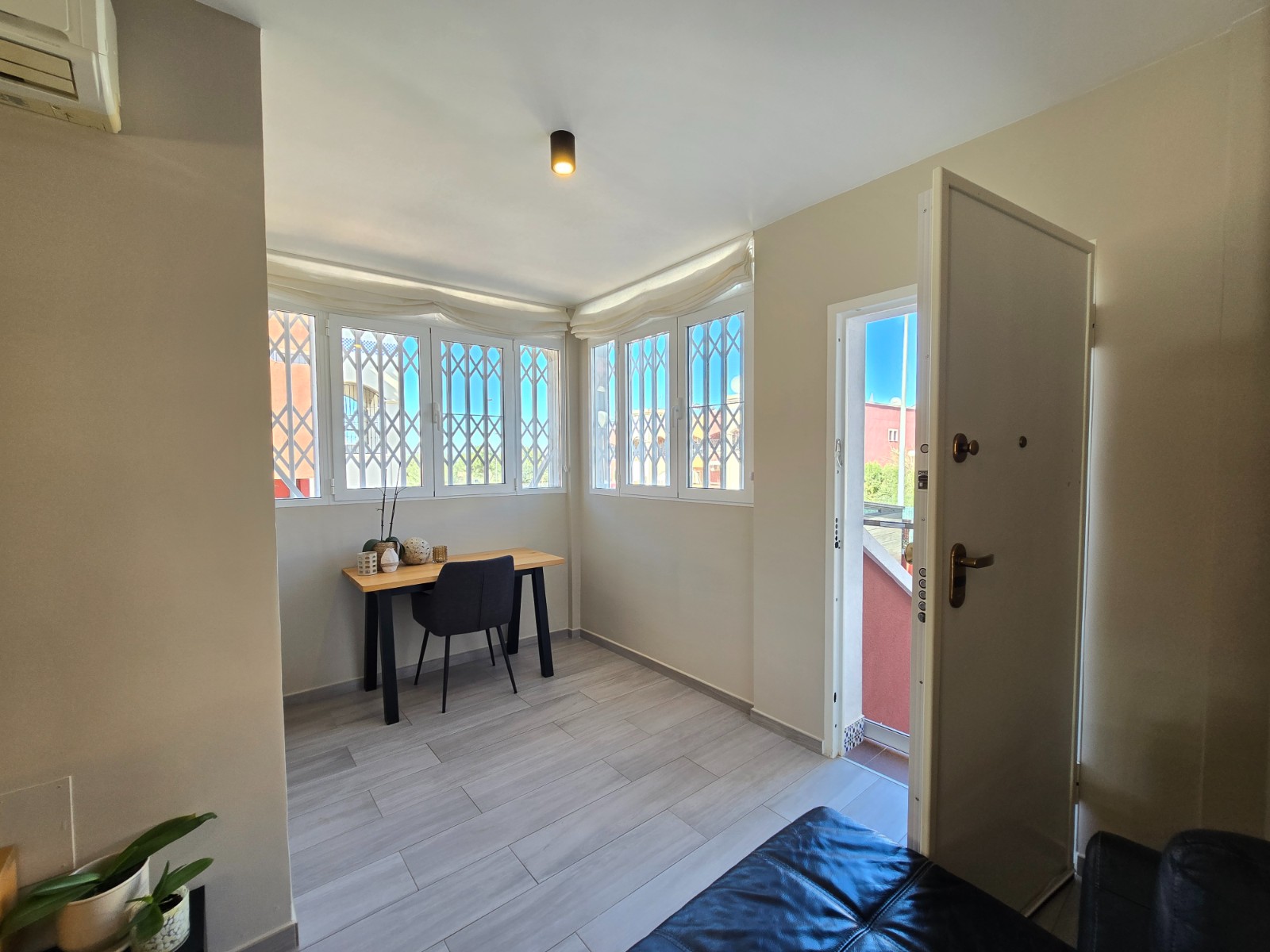 Living room in apartment for sale in Orihuela Costa