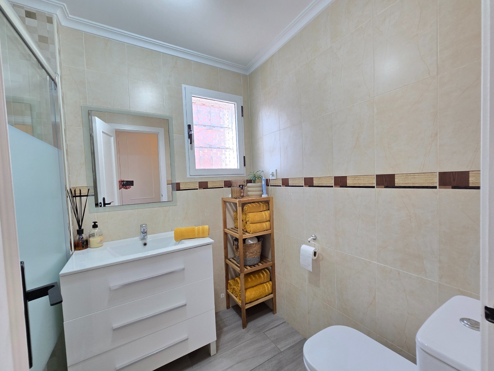 Dining area in apartment for sale in Orihuela Costa