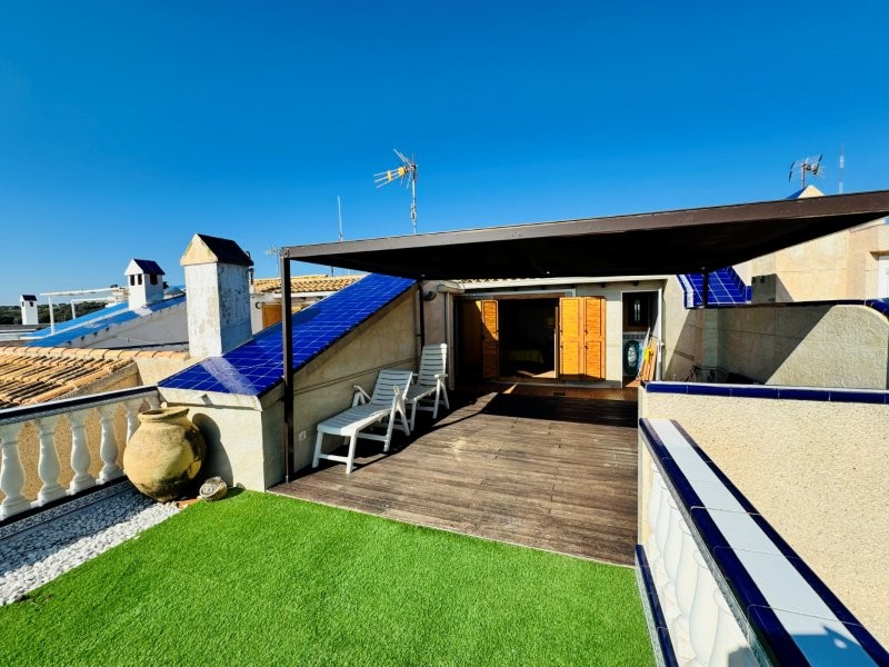 Exterior view in duplex for sale in Guardamar del Segura