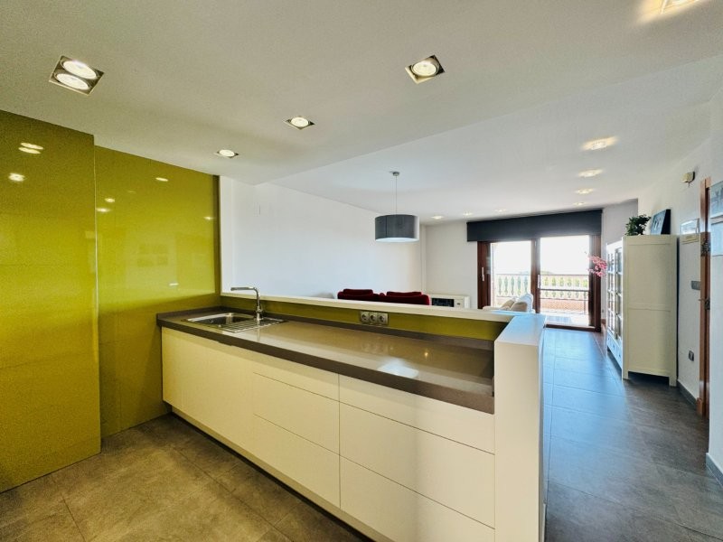 Kitchen in duplex for sale in Guardamar del Segura