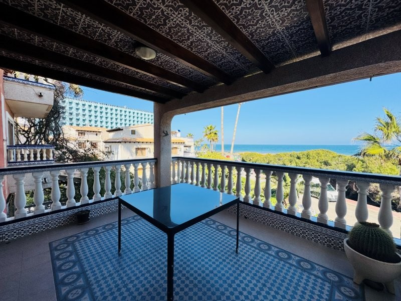 Dining area in duplex for sale in Guardamar del Segura