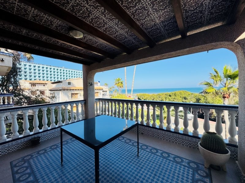 Bedroom in duplex for sale in Guardamar del Segura