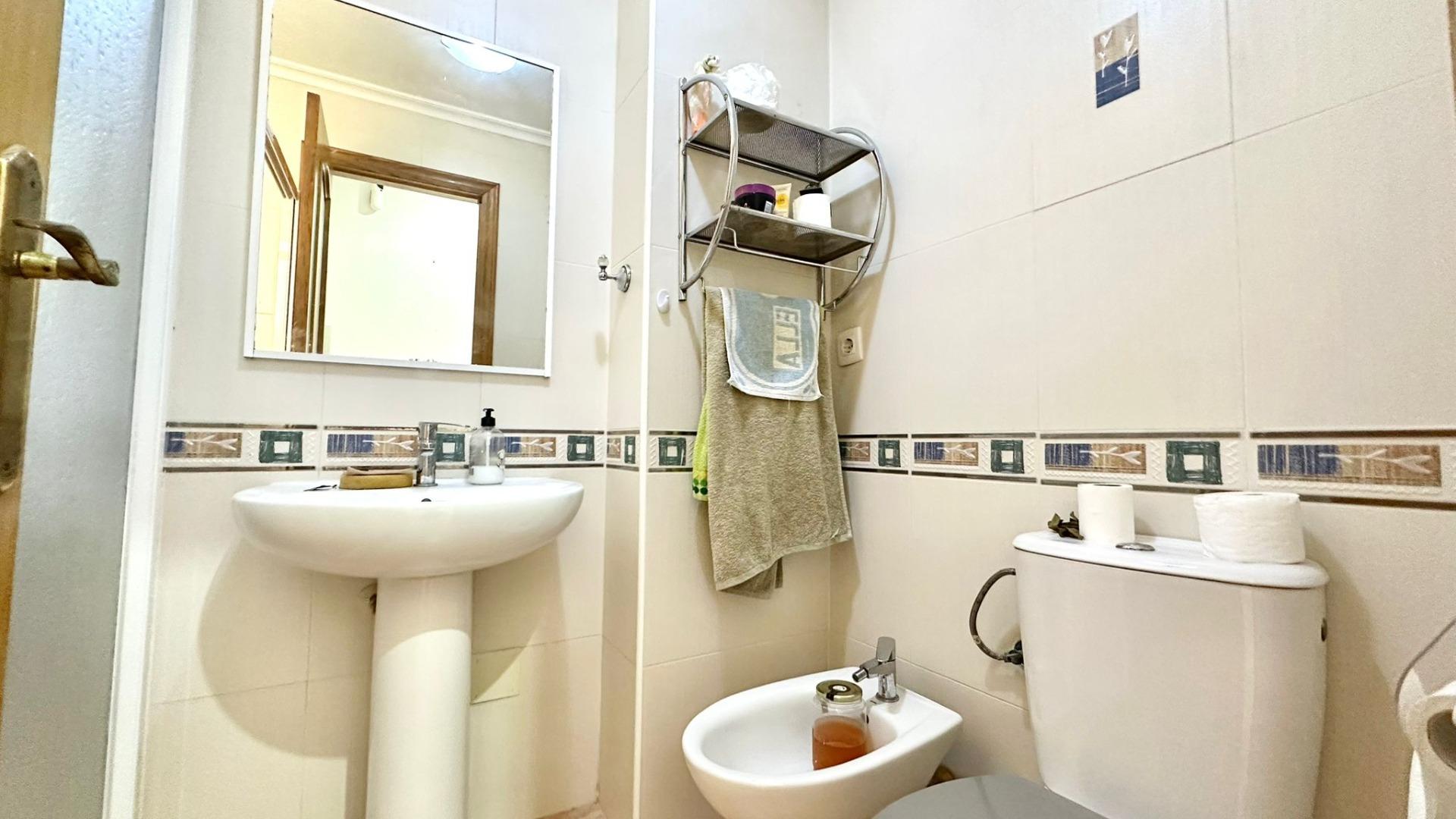 Kitchen in apartment for sale in Torrevieja