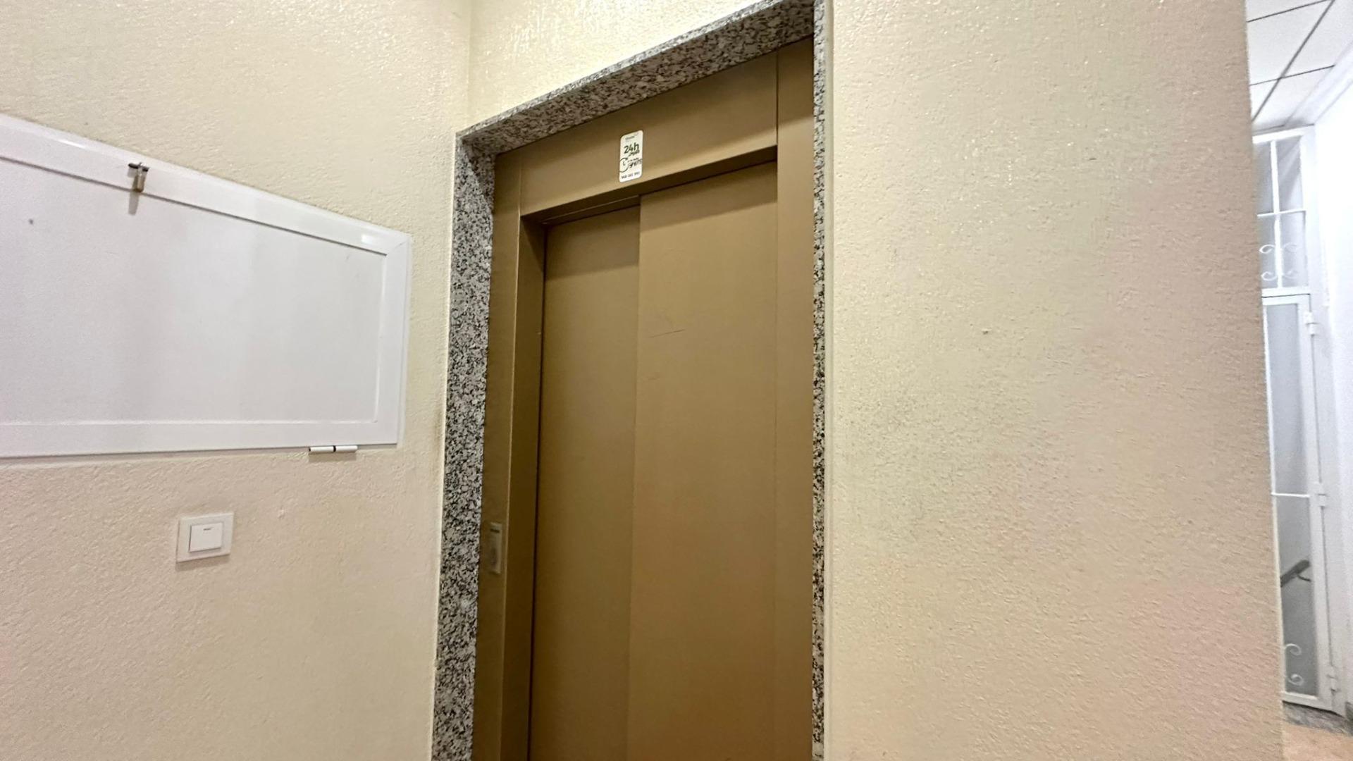 Living room in apartment for sale in Torrevieja