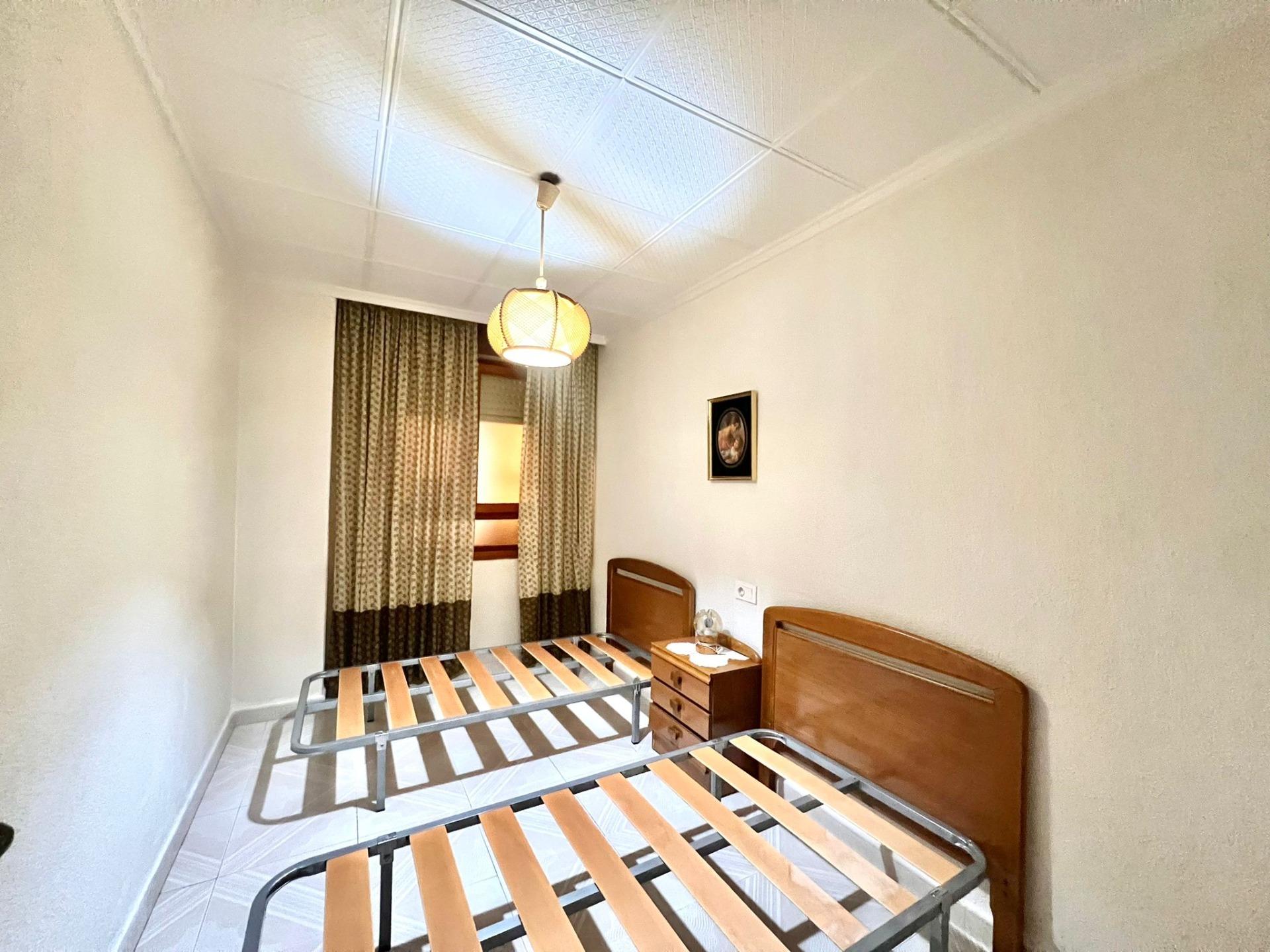 Master bedroom in apartment for sale in Torrevieja