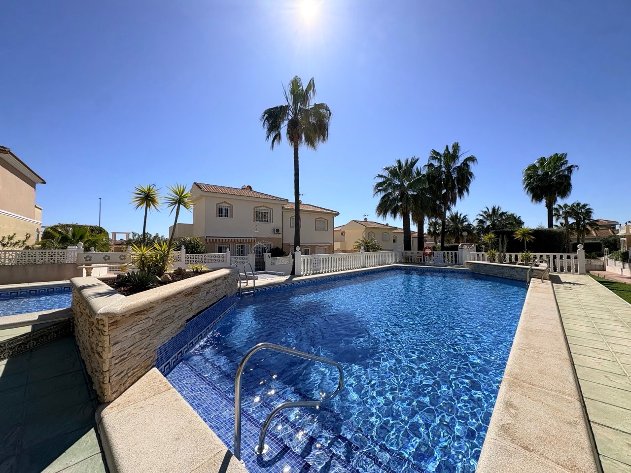 Master bedroom in terraced for sale in Rojales
