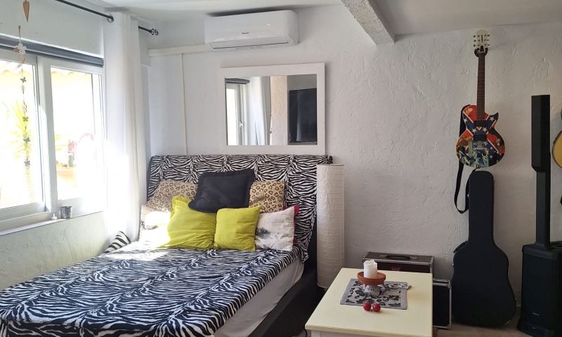Kitchen in villa for sale in Orihuela Costa