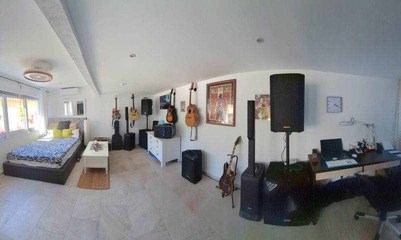 Bathroom in villa for sale in Orihuela Costa