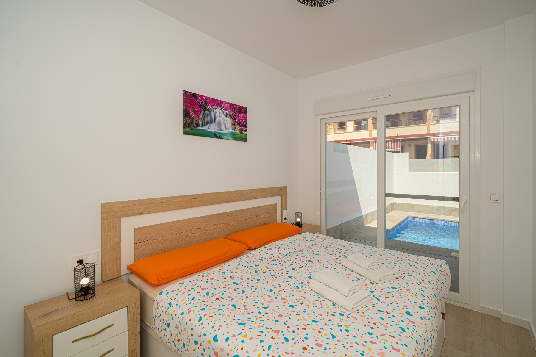 Garden in villa for sale in Avileses