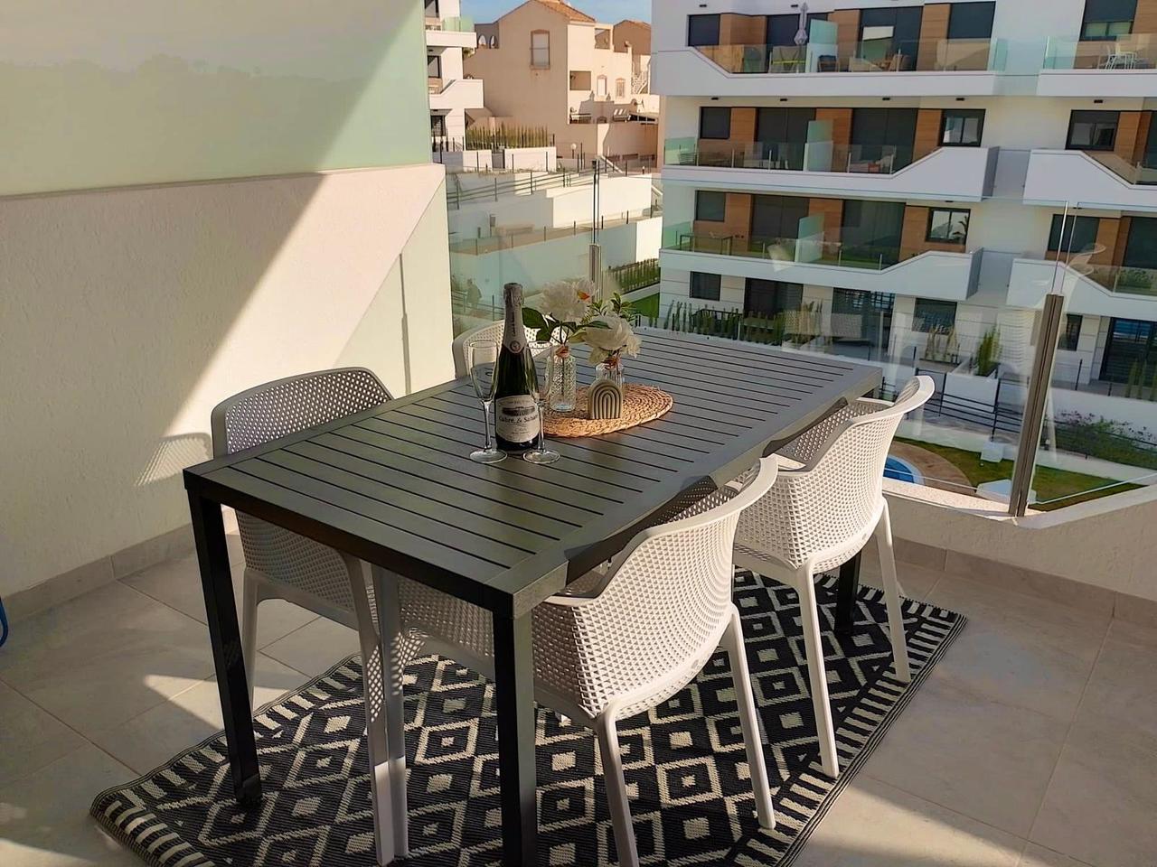 Garden in apartment for sale in Villamartin