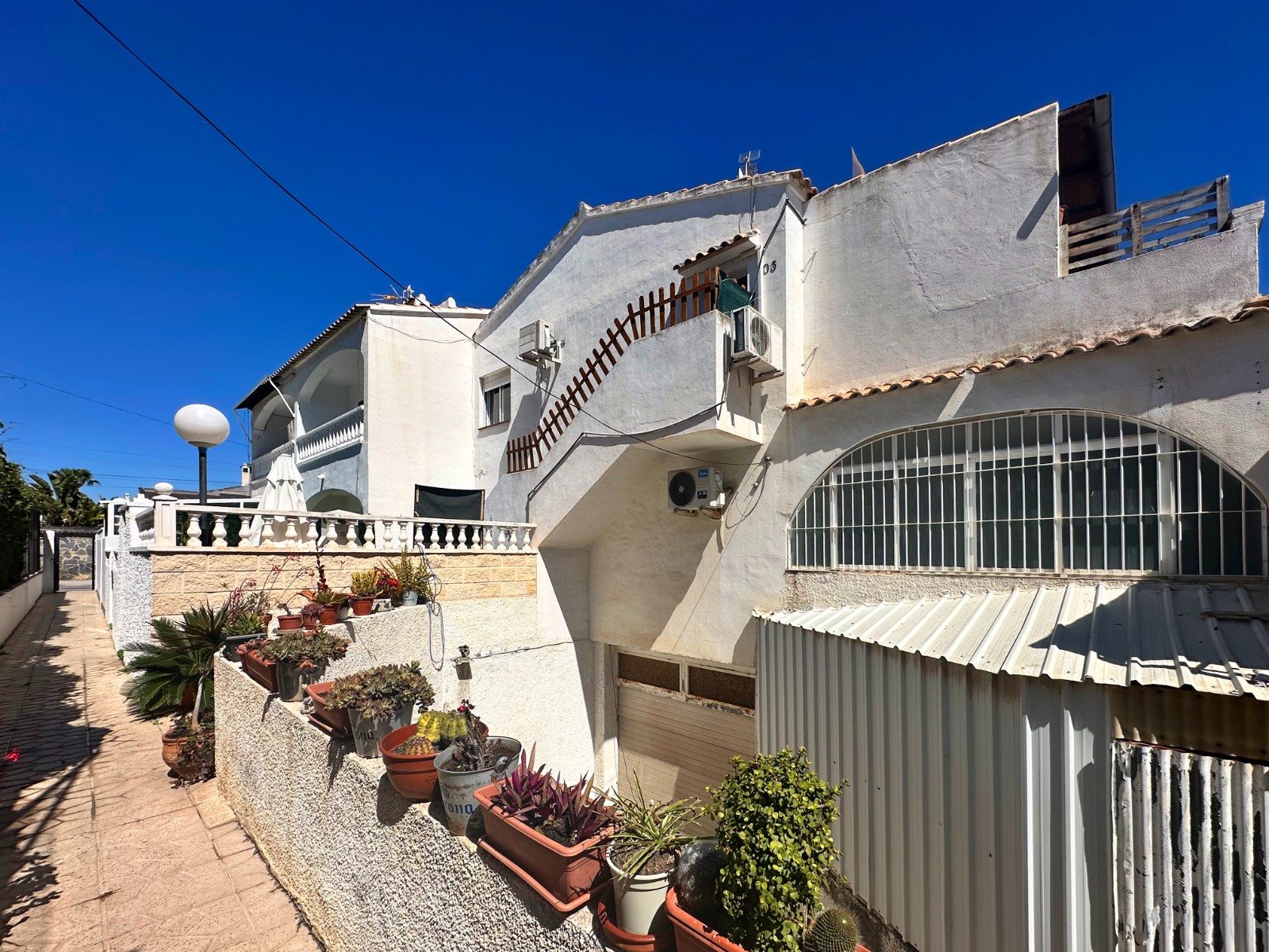 Garden in bungalow for sale in Orihuela Costa