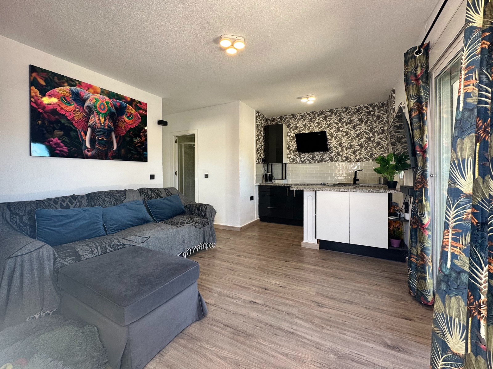 Pool area in bungalow for sale in Orihuela Costa