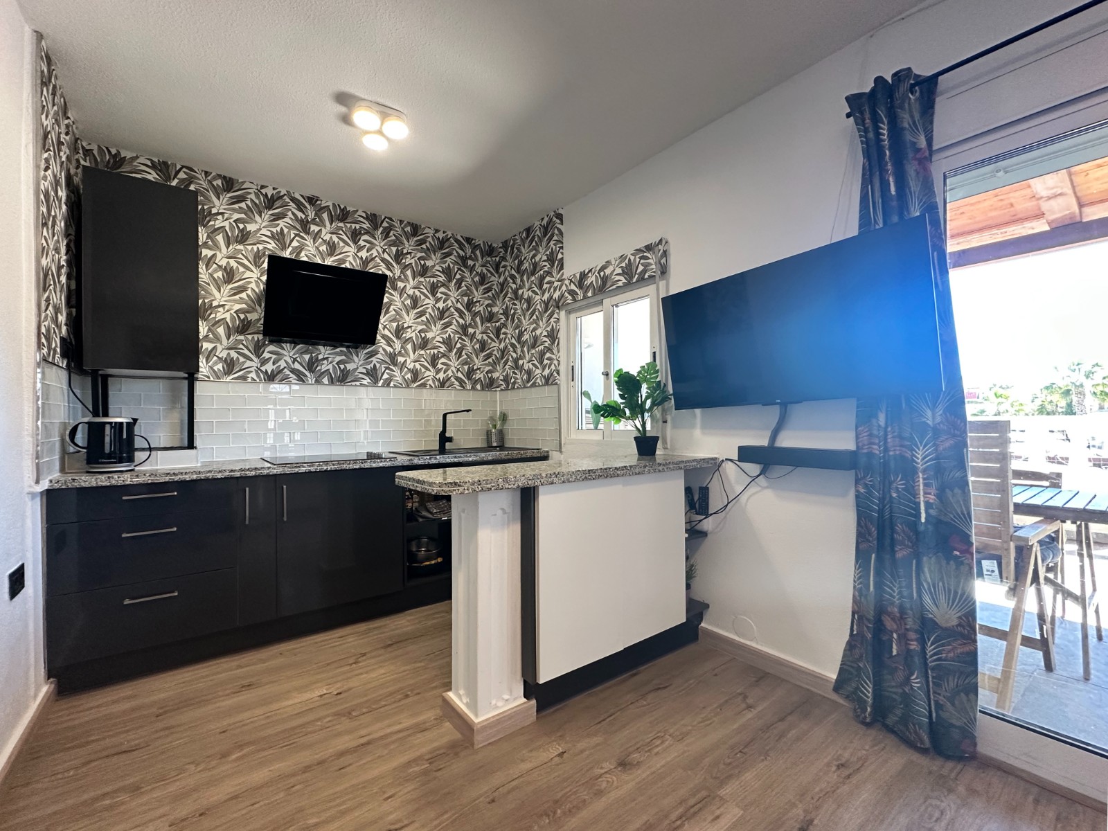 Garden in bungalow for sale in Orihuela Costa