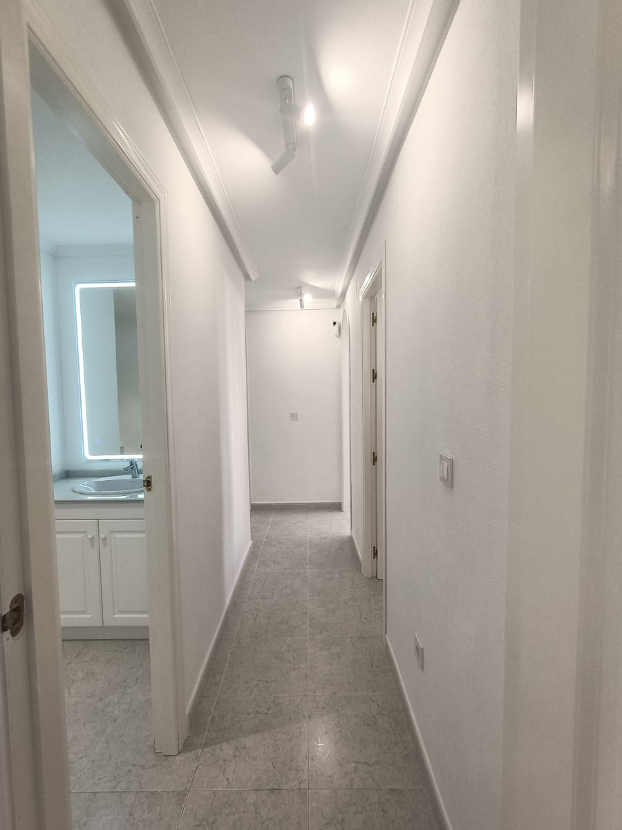 Bathroom in apartment for sale in Orihuela Costa