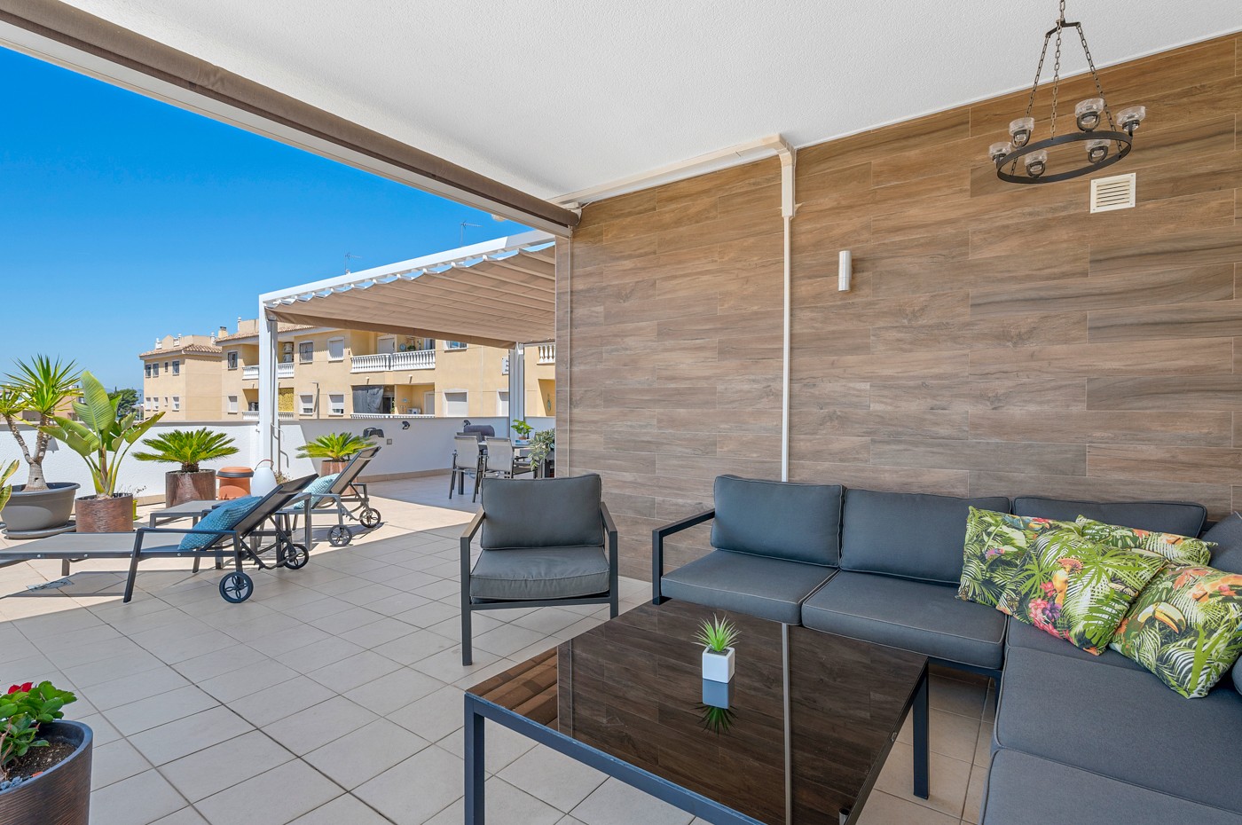 Master bedroom in terraced for sale in Formentera del Segura
