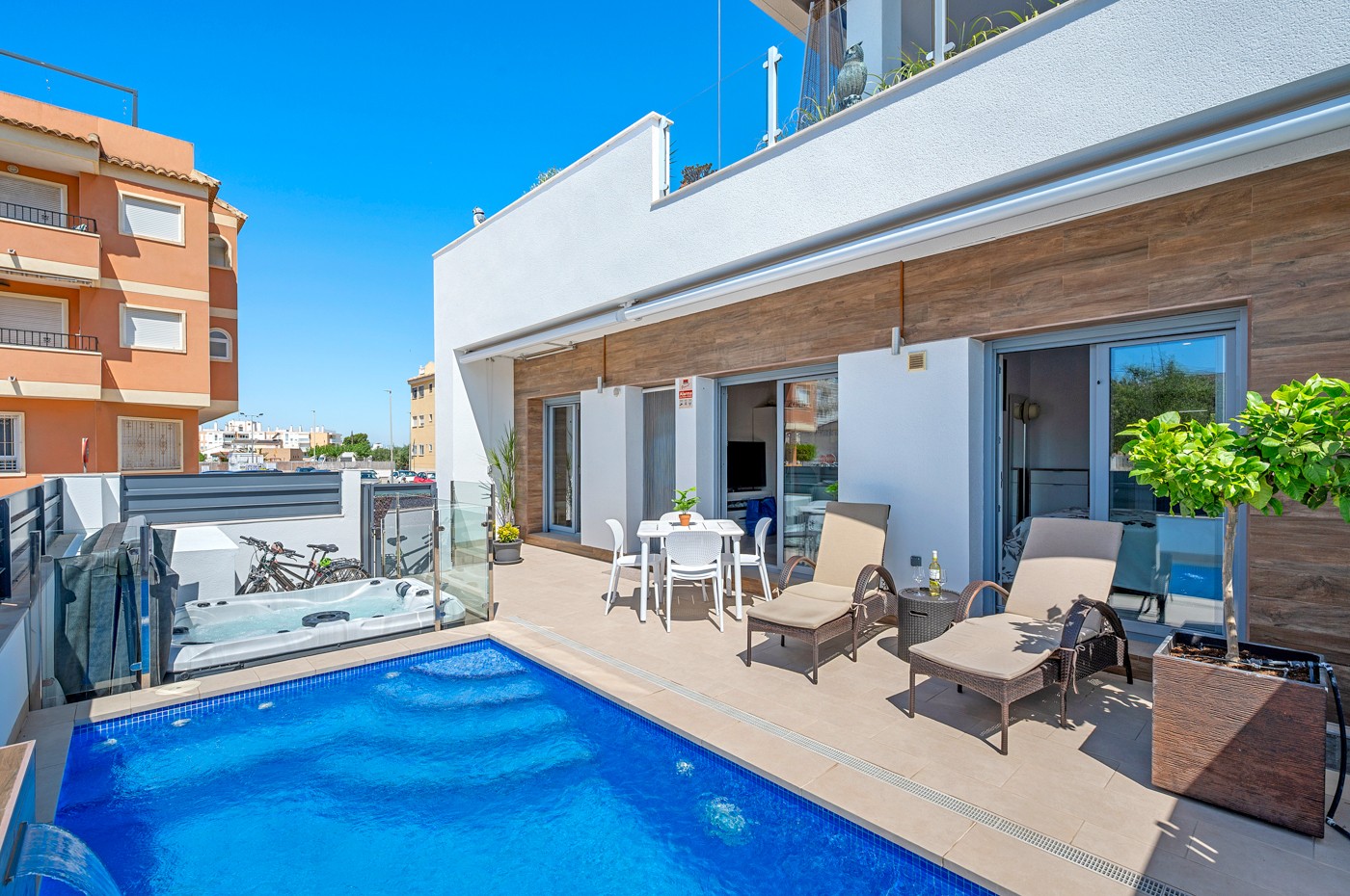 SĂ€llsynt Lyx Townhouse i Formentera del Segura â Första GĂ„ngen PĂ„ Marknaden