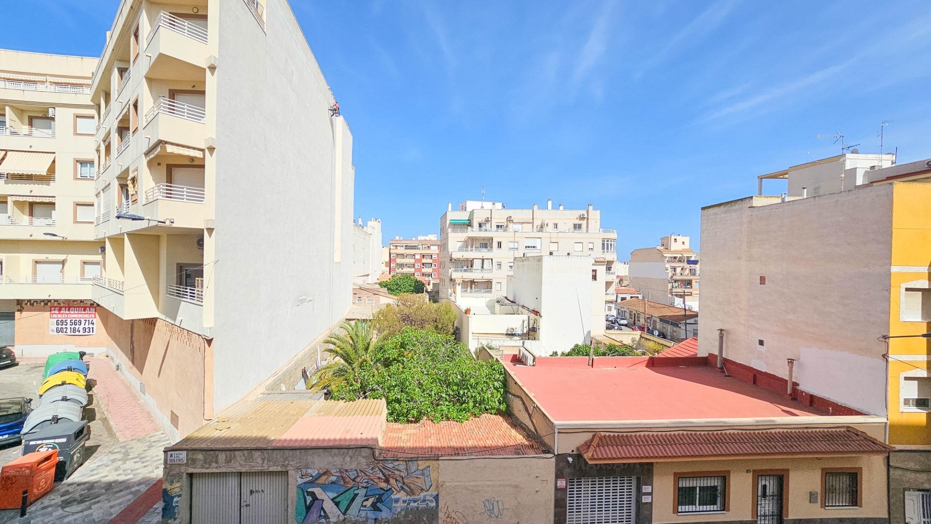 Terrace in apartment for sale in Torrevieja