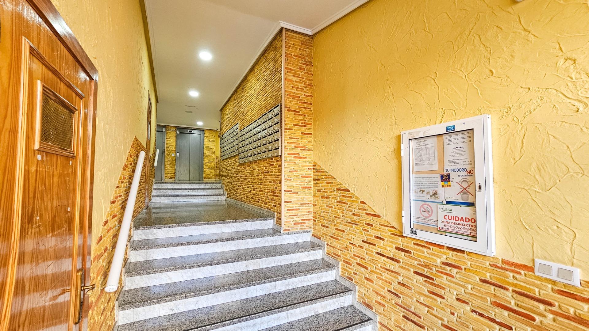 Dining area in apartment for sale in Torrevieja