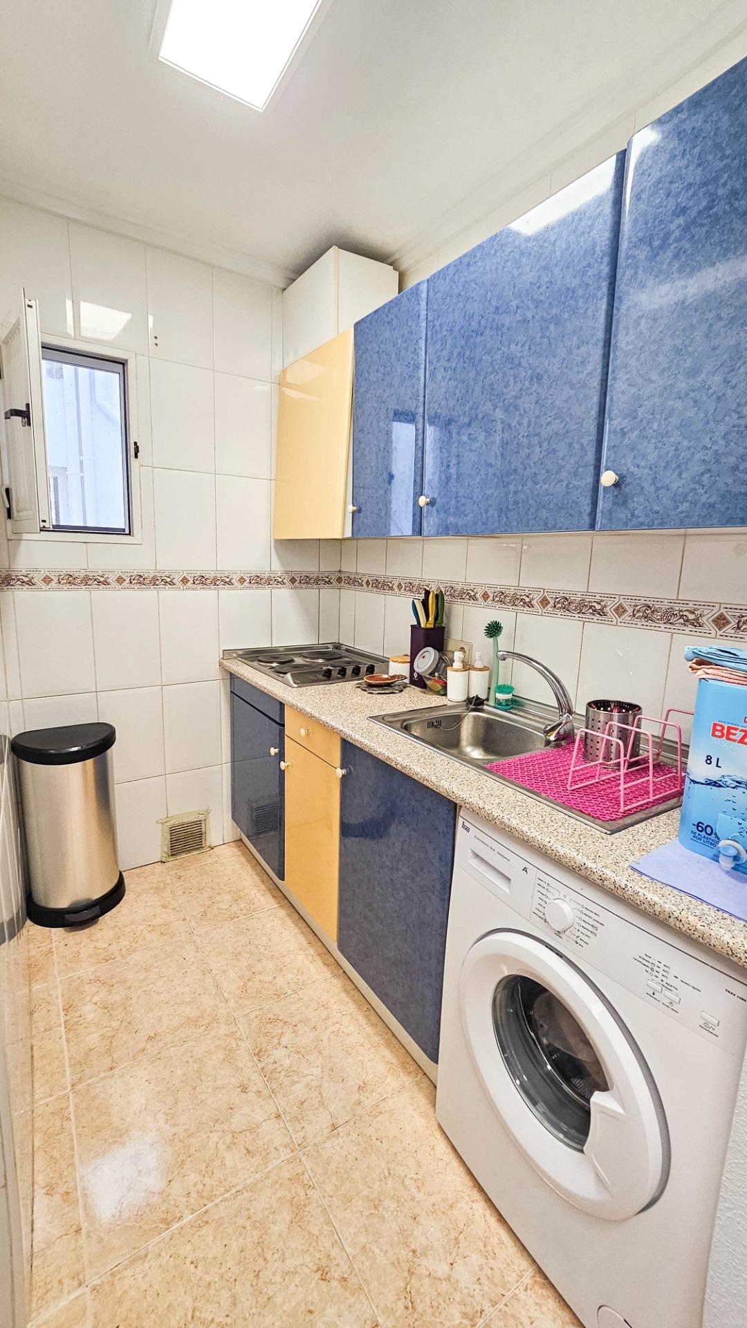 Bedroom in apartment for sale in Torrevieja