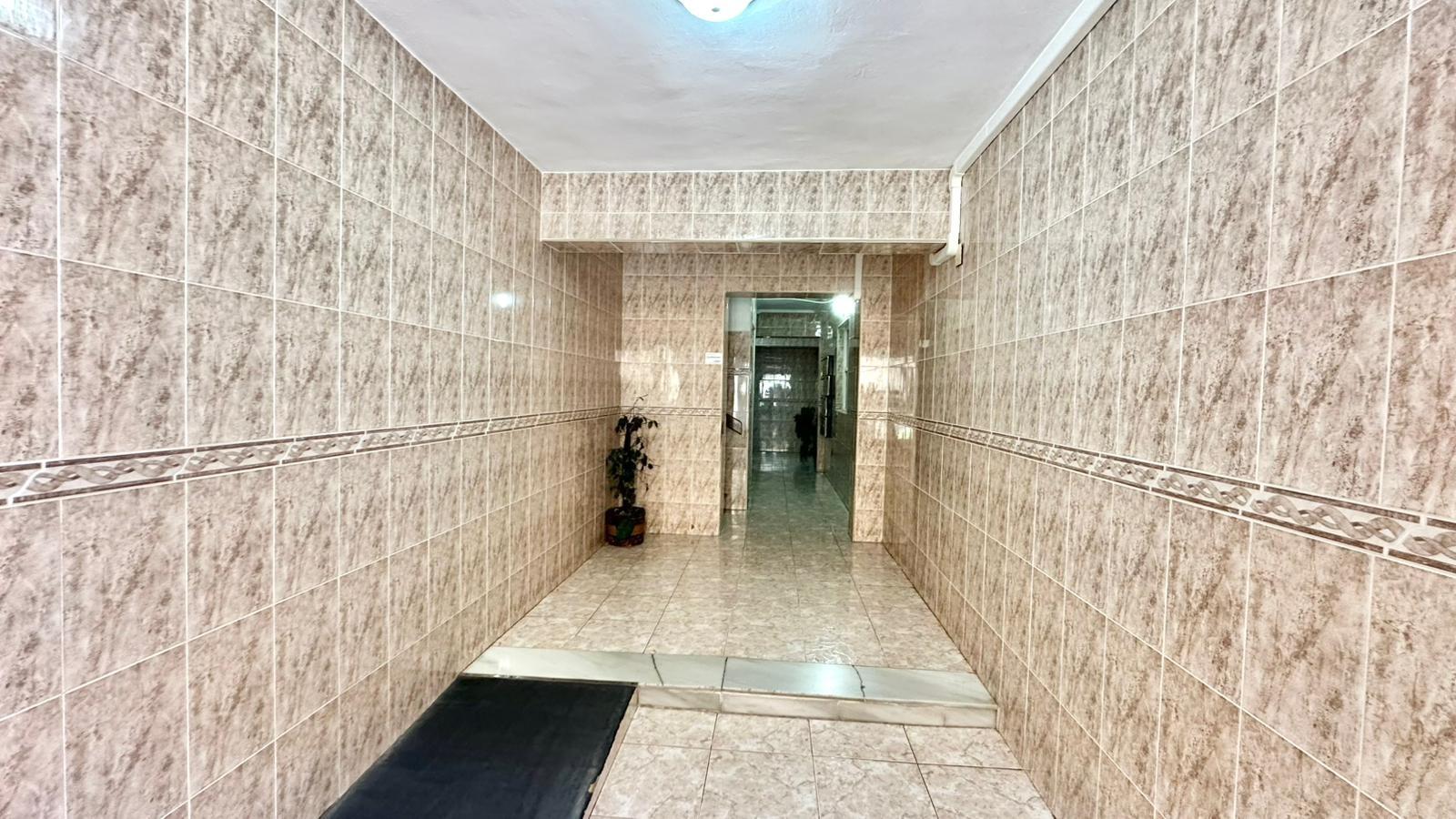 Bedroom in apartment for sale in Torrevieja