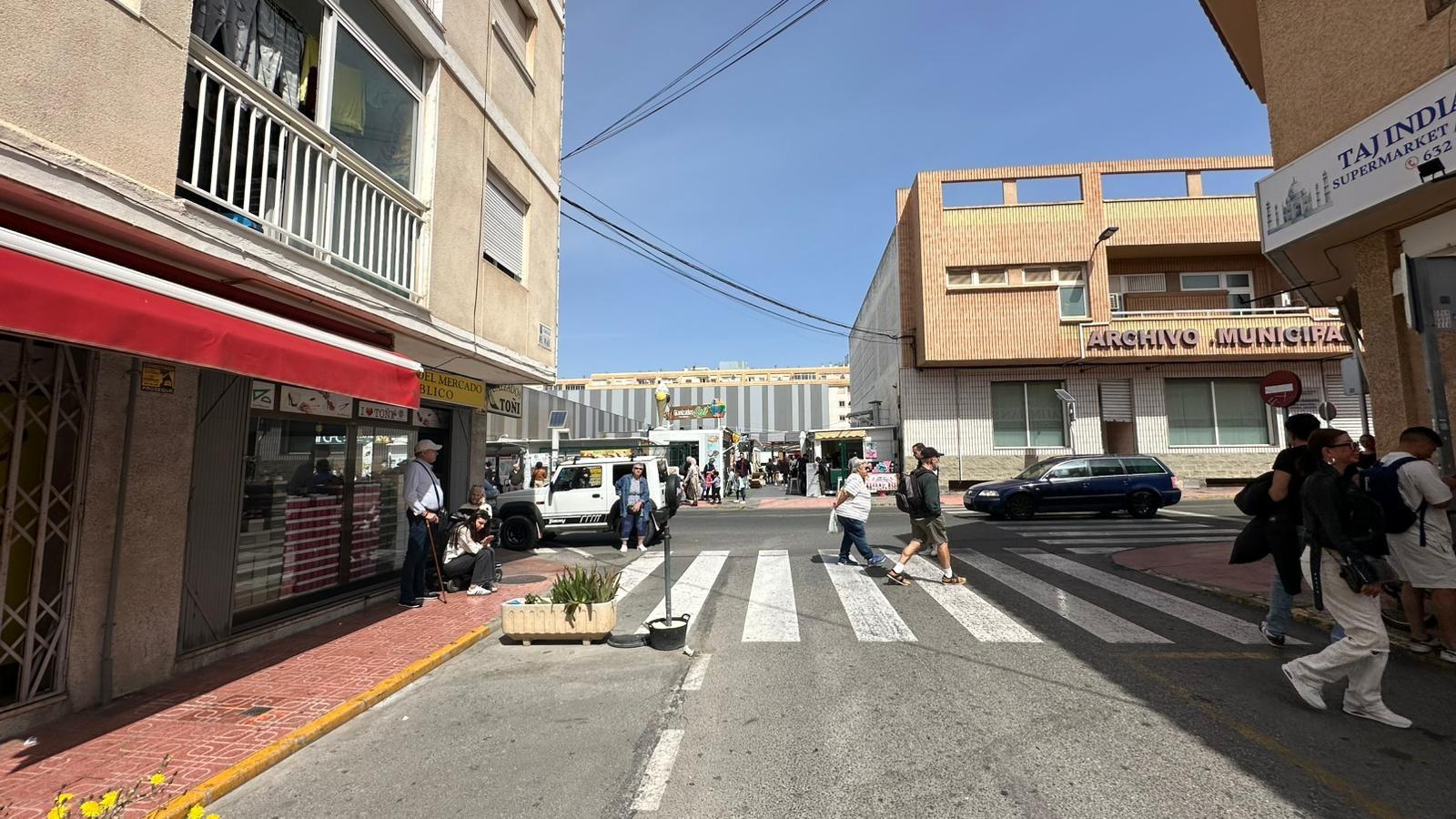 Master bedroom in apartment for sale in Torrevieja