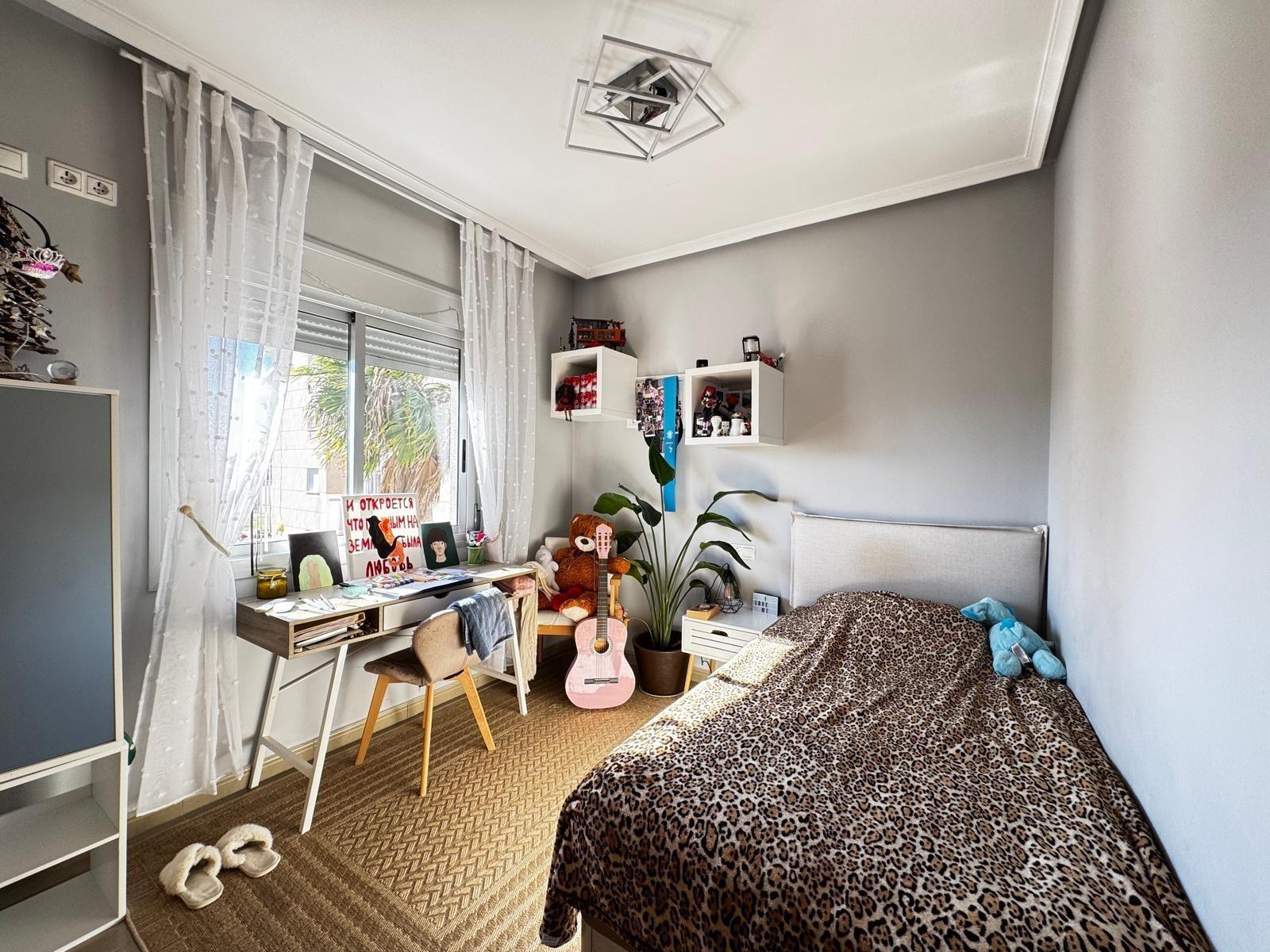 Terrace in apartment for sale in Torrevieja