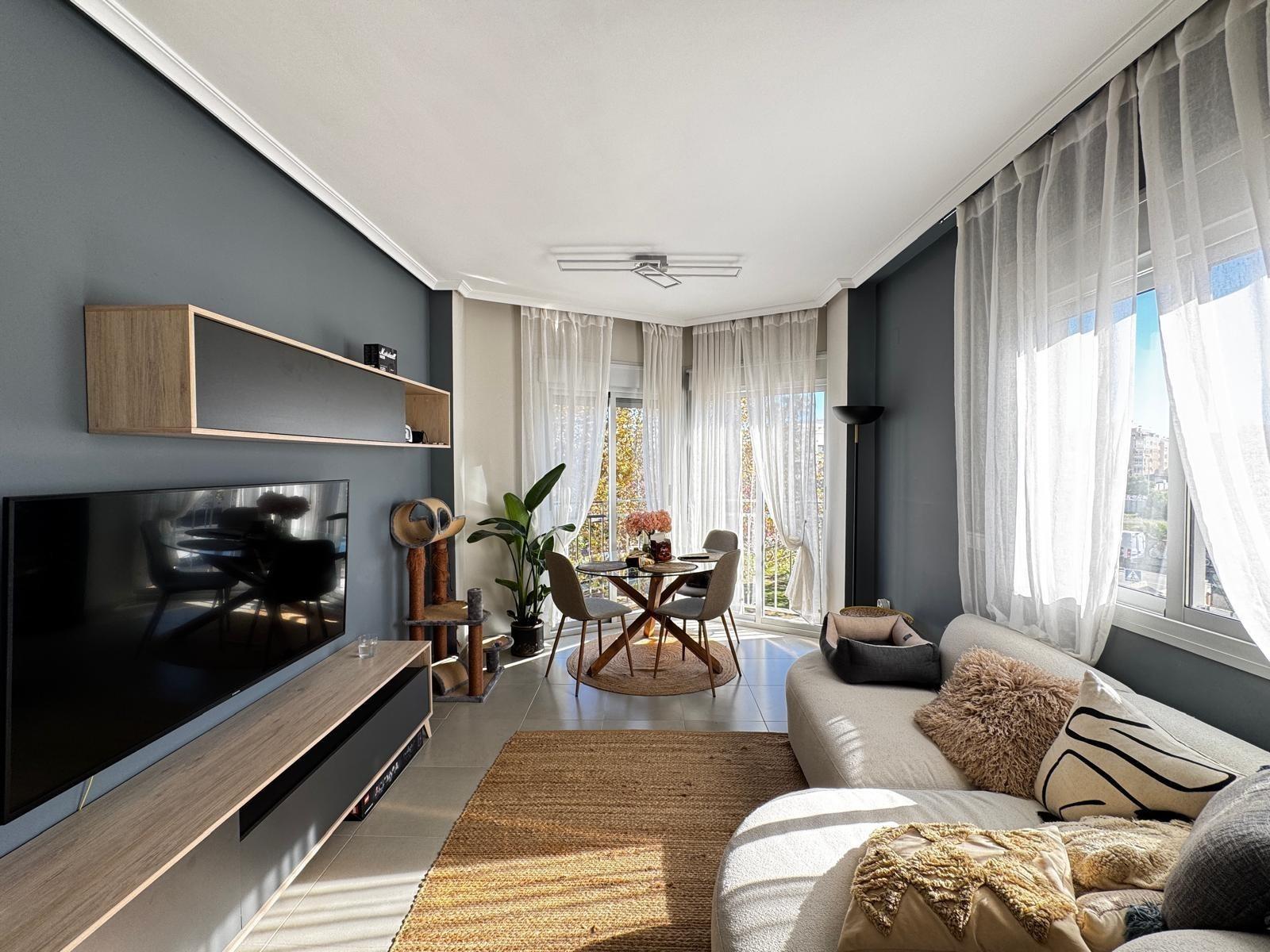 Living room in apartment for sale in Torrevieja