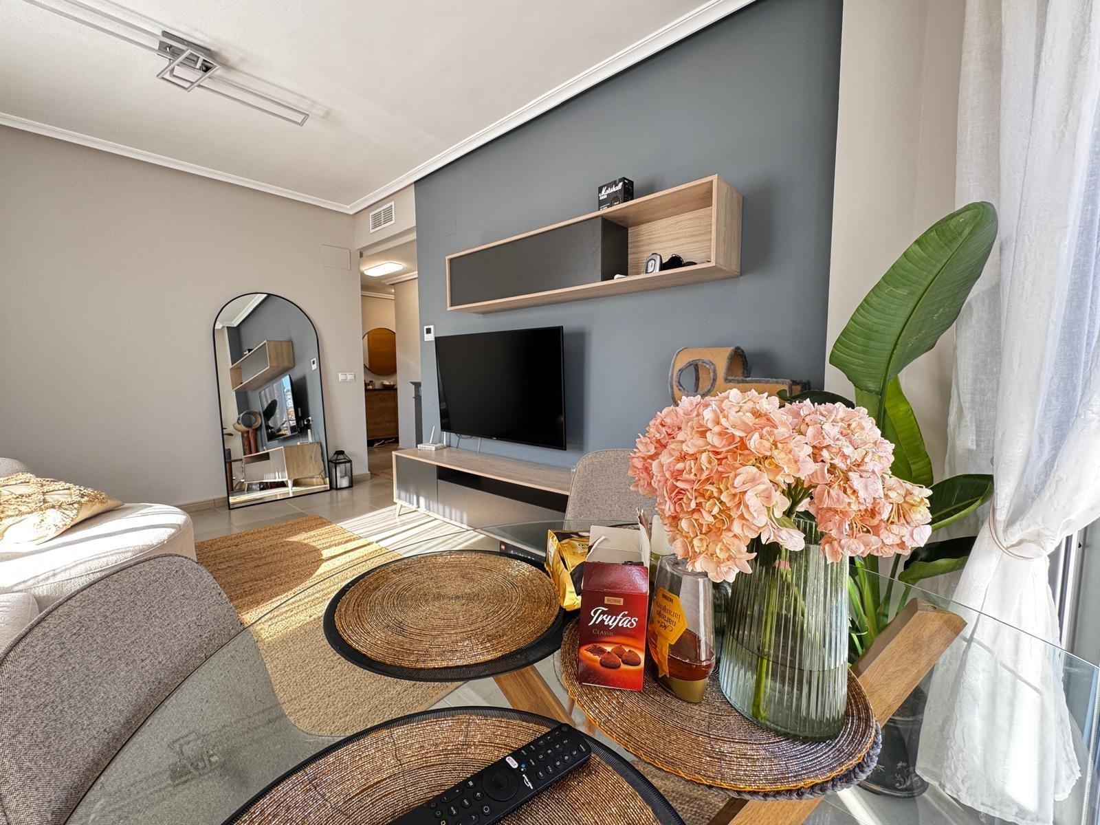 Master bedroom in apartment for sale in Torrevieja