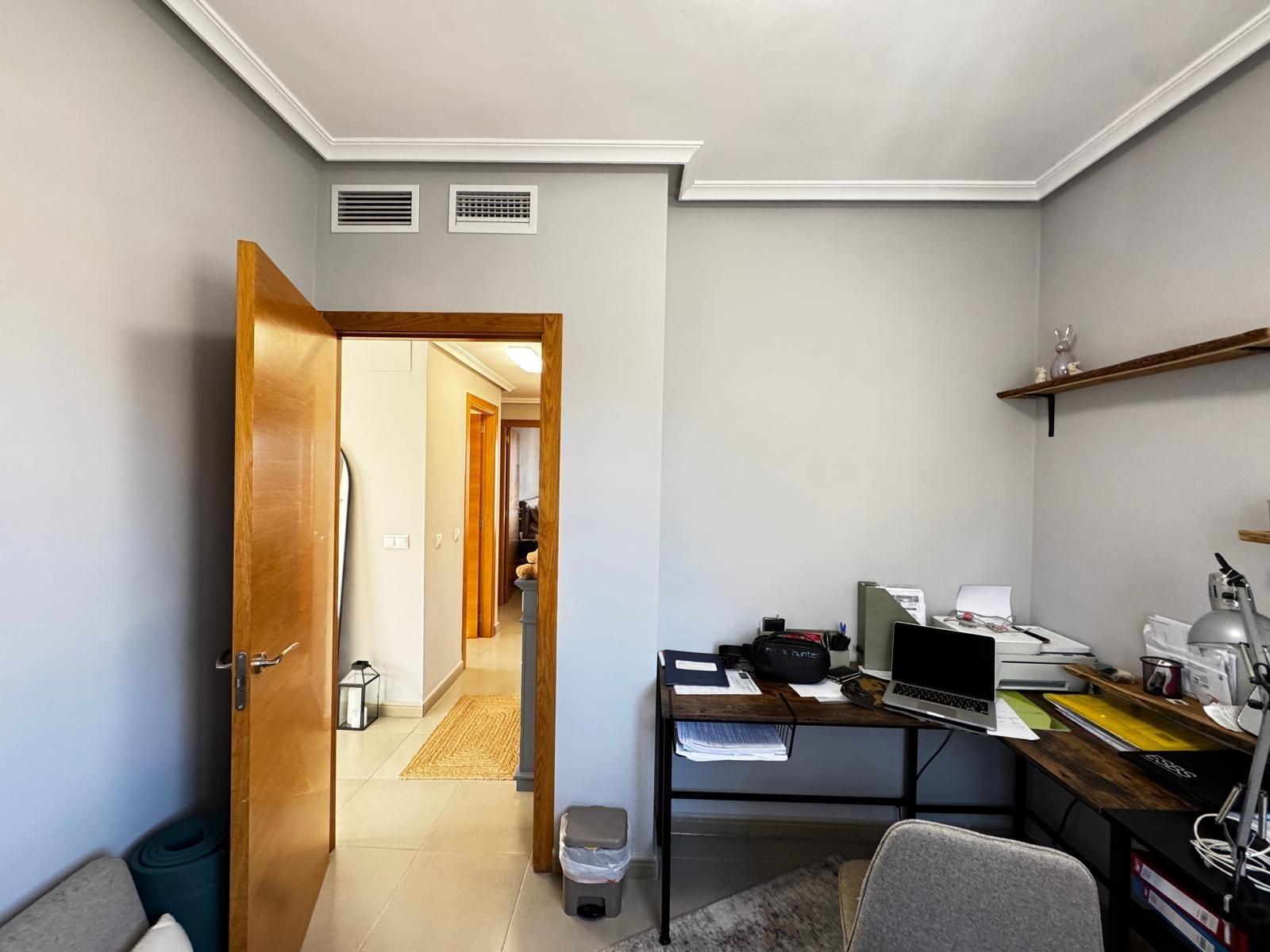 Master bedroom in apartment for sale in Torrevieja