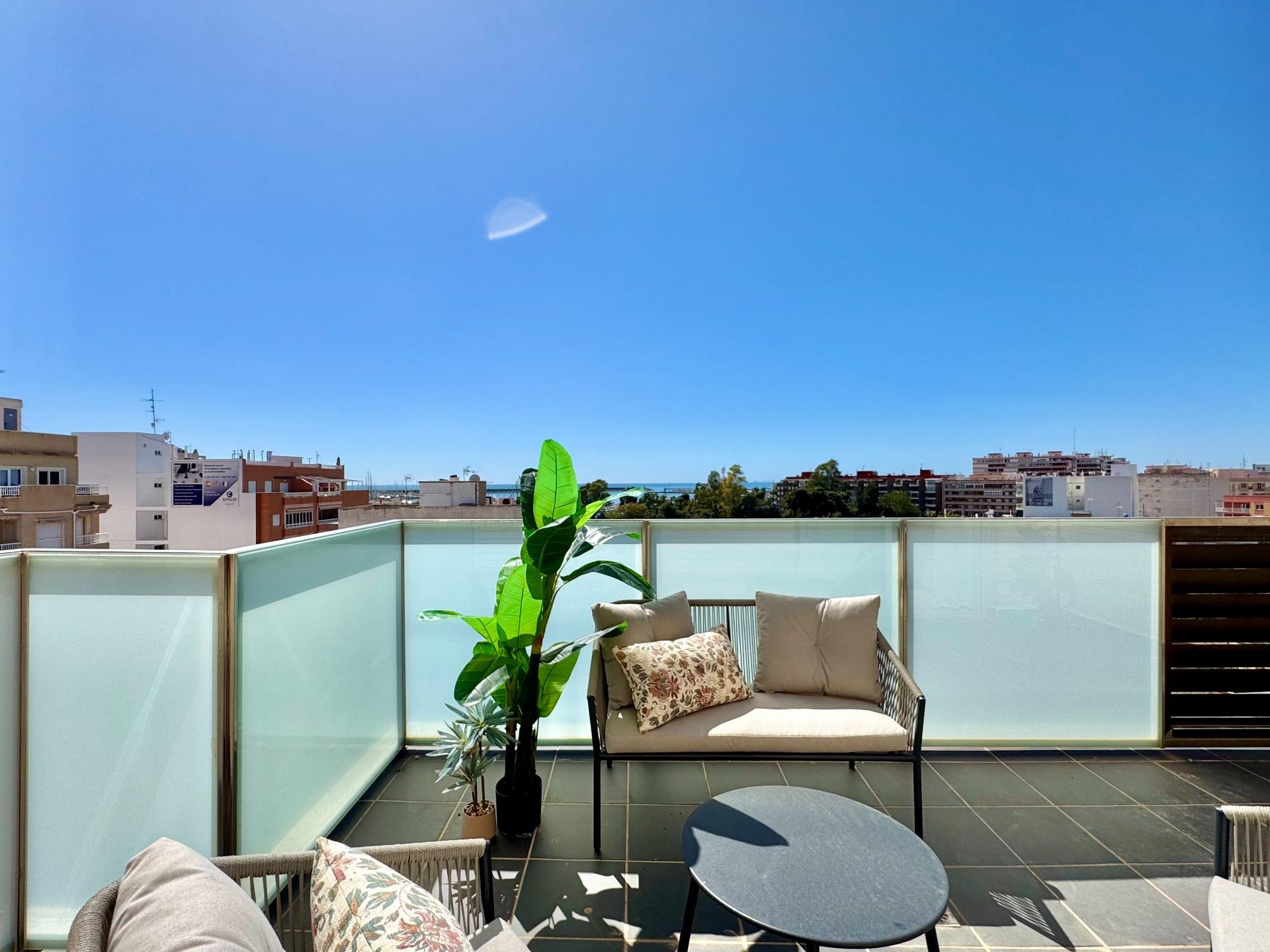 Terrace in apartment for sale in Torrevieja