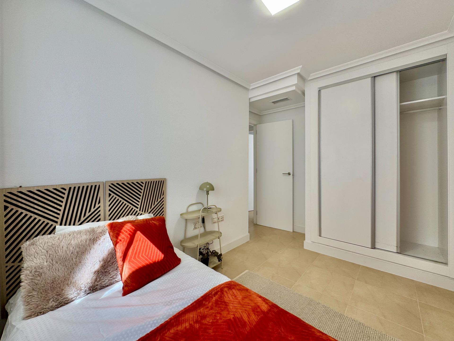 Terrace in apartment for sale in Torrevieja