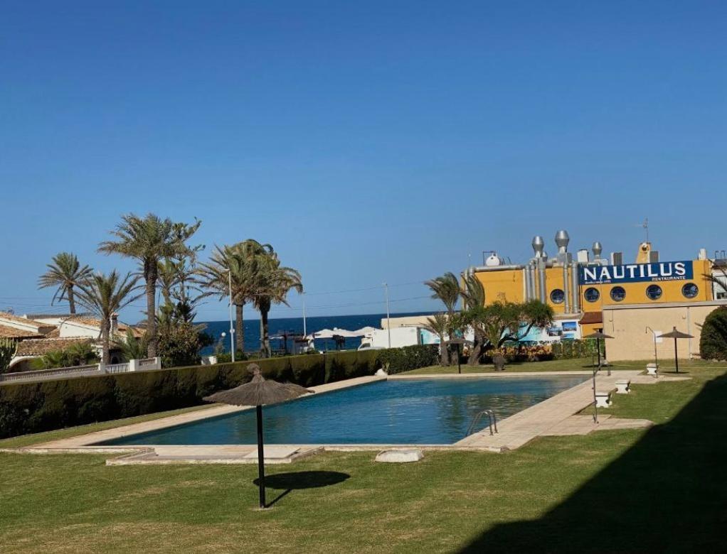 Terrace in apartment for sale in Torrevieja