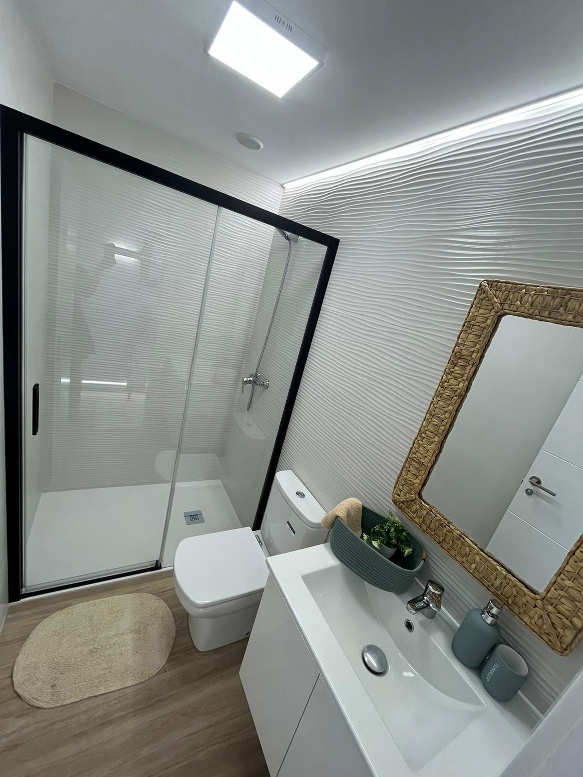 Master bedroom in apartment for sale in Torrevieja