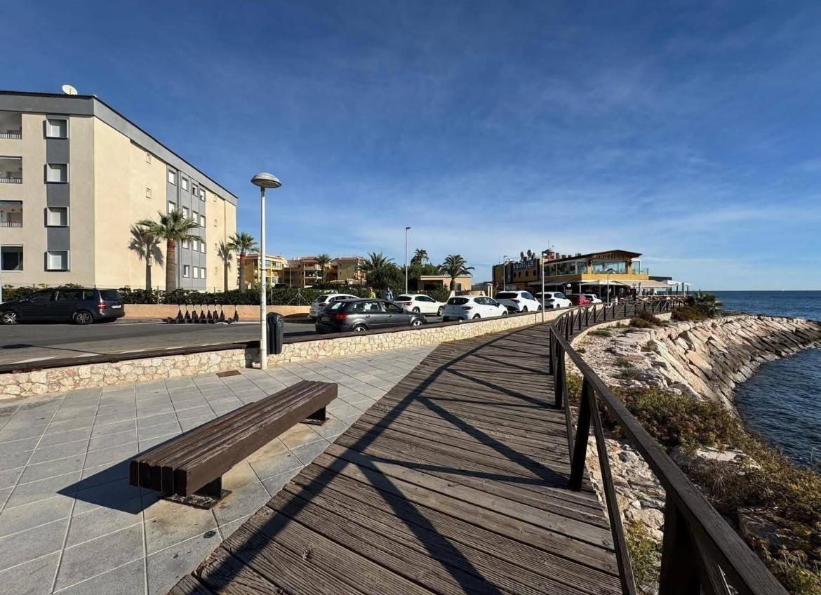 Kitchen in apartment for sale in Torrevieja