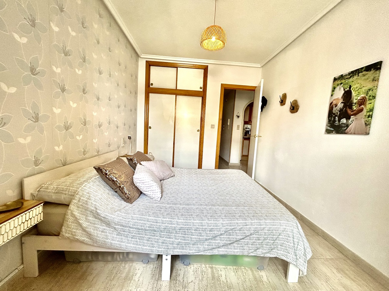 Living room in apartment for sale in Torrevieja