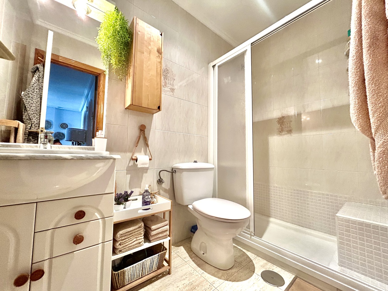Master bedroom in apartment for sale in Torrevieja