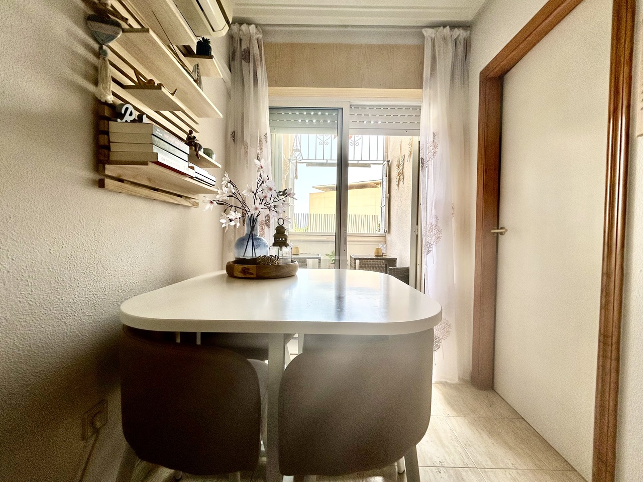 Terrace in apartment for sale in Torrevieja