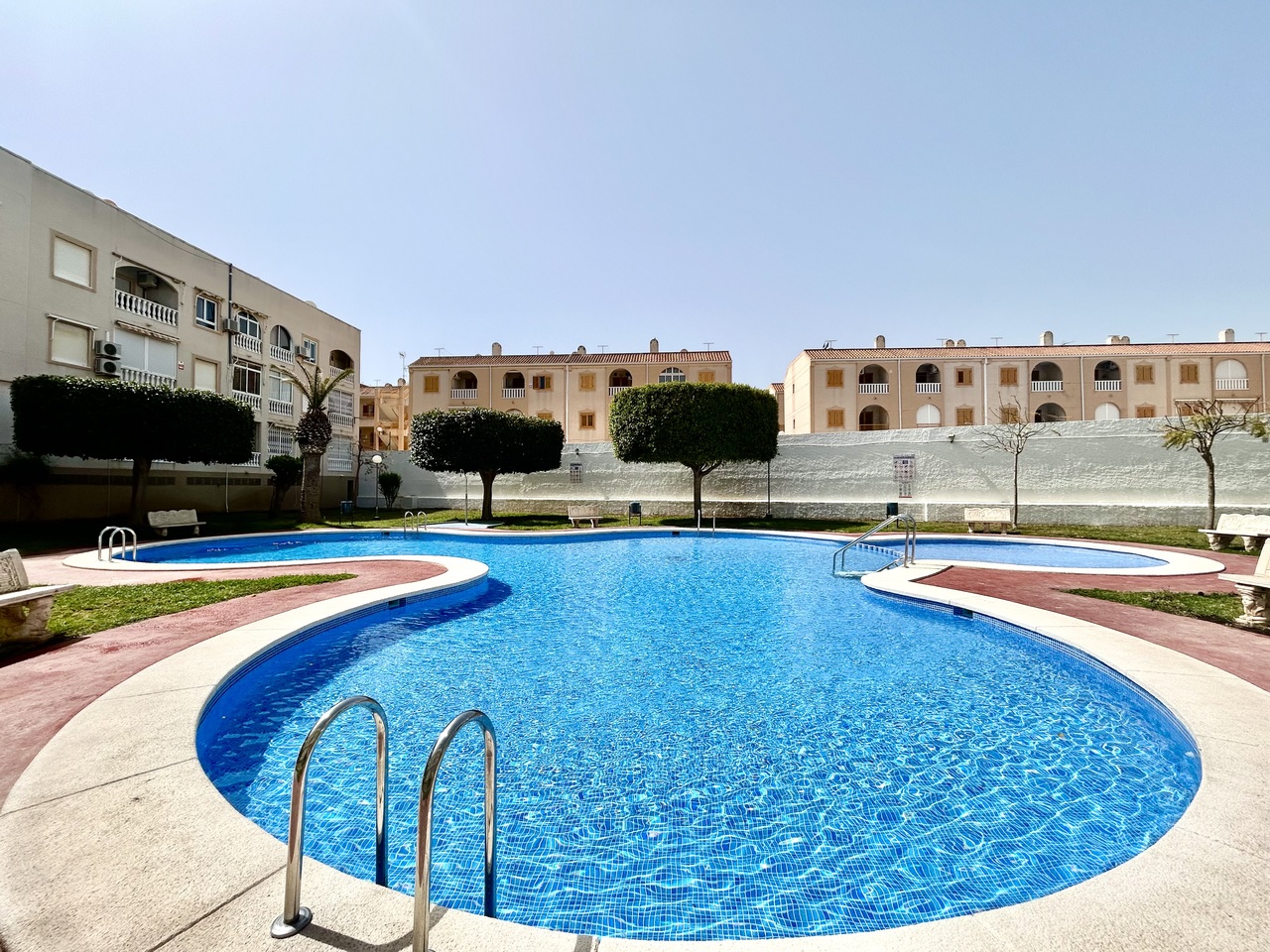 Kitchen in apartment for sale in Torrevieja