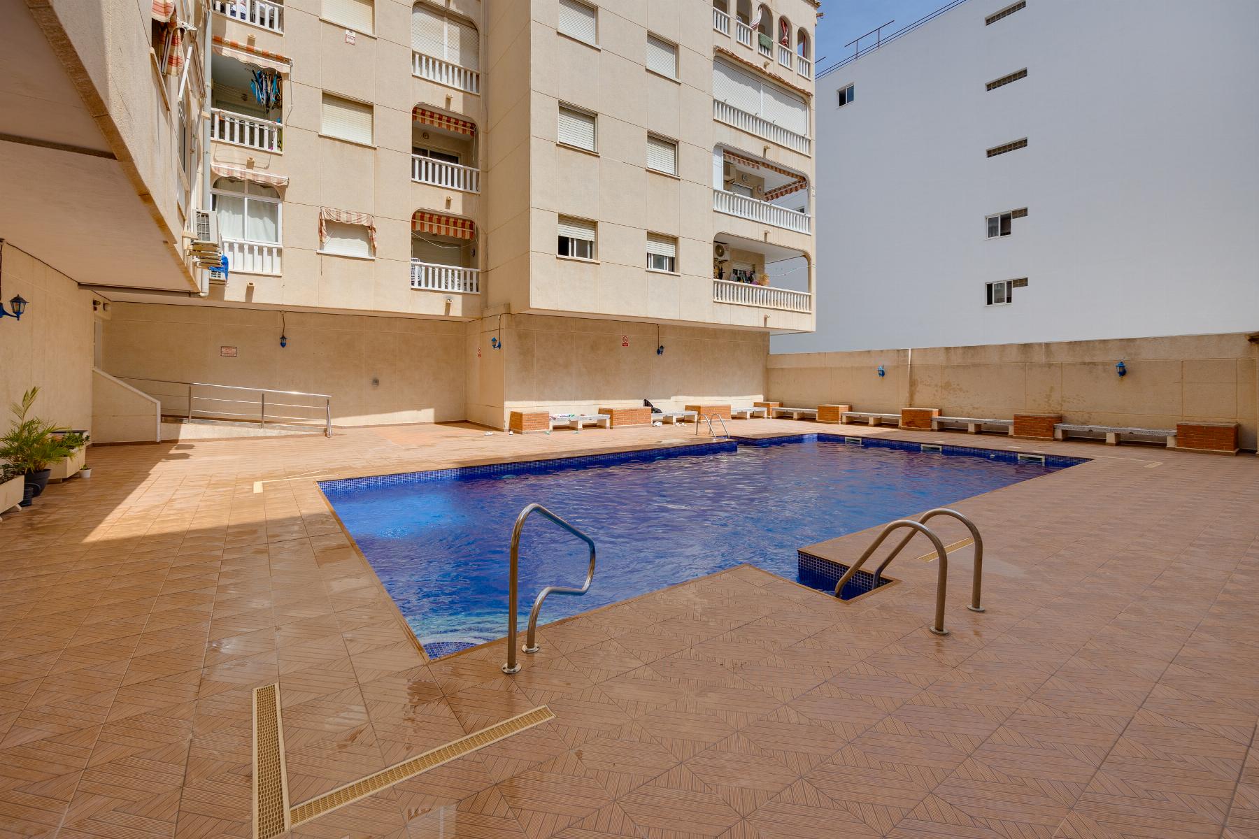 Garden in apartment for sale in Torrevieja