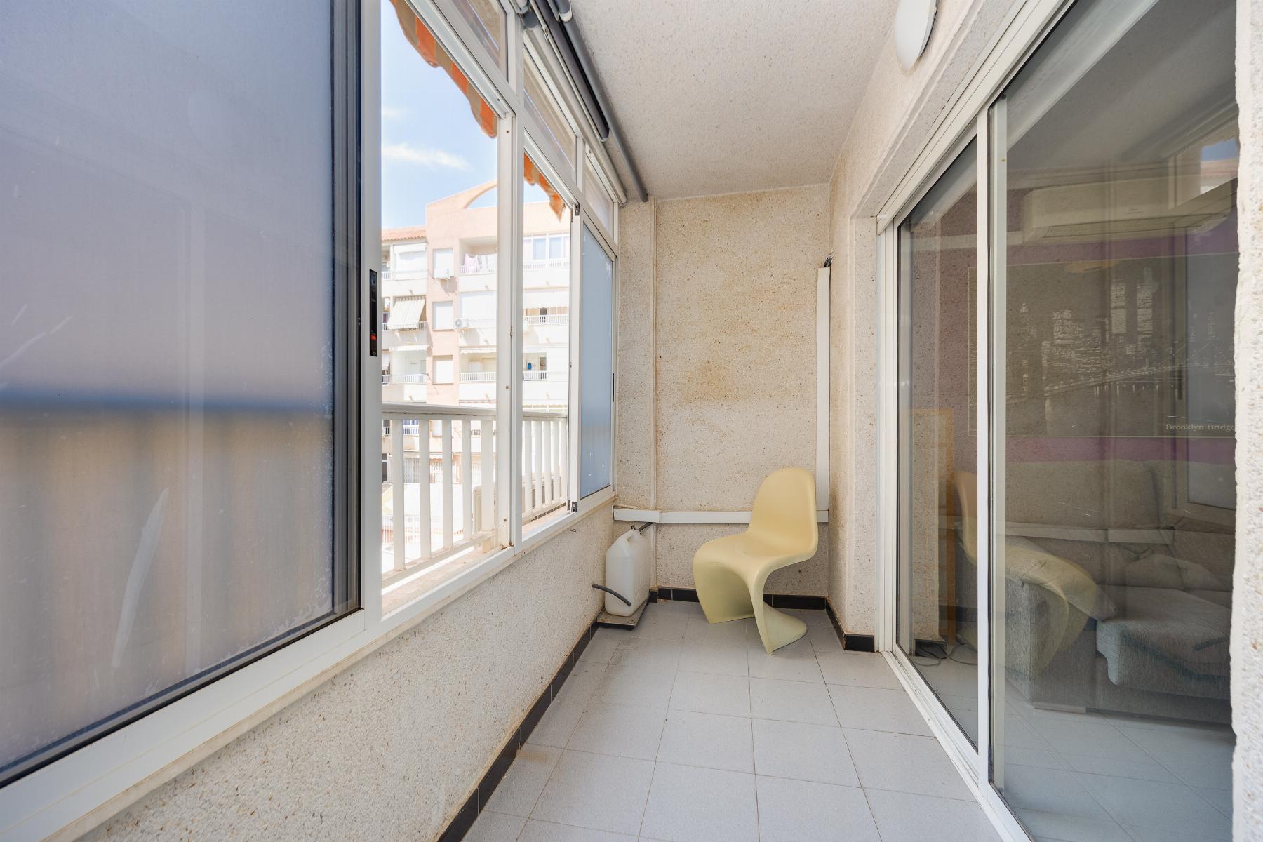 Kitchen in apartment for sale in Torrevieja