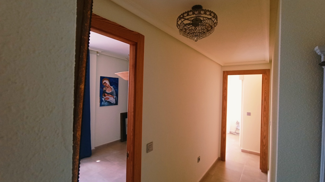 Master bedroom in apartment for sale in Sucina